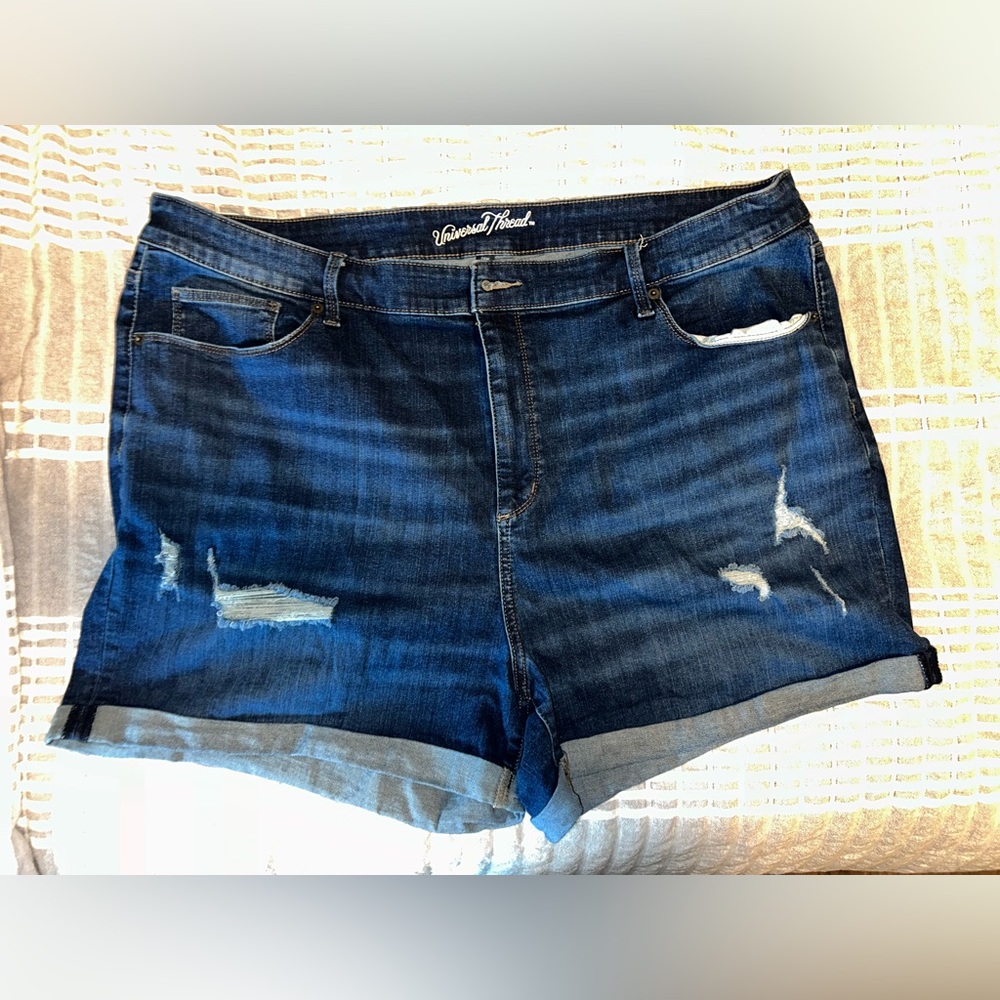 Stylish denim shorts